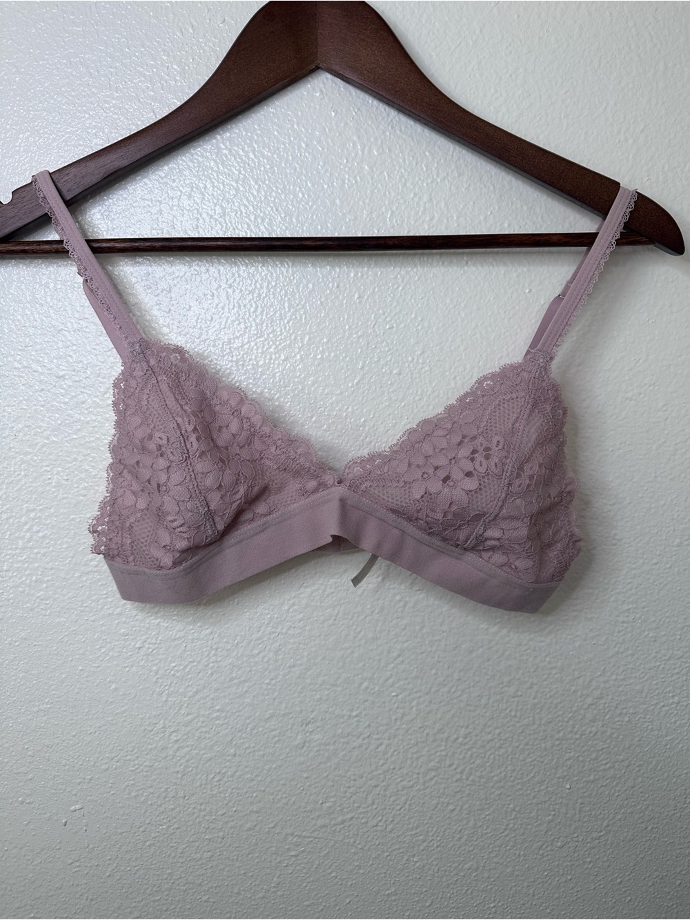 Anemone Lace Bralette in Mauve Pink